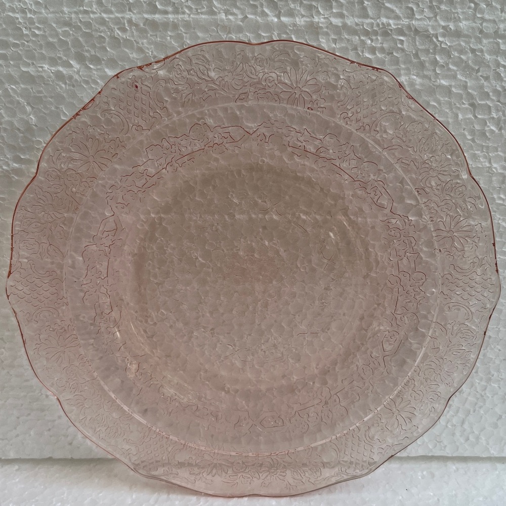 Vintage Set of 6 Federal Glass Company Normandy Pink Glass Salad Plates - Picture 3 of 5
